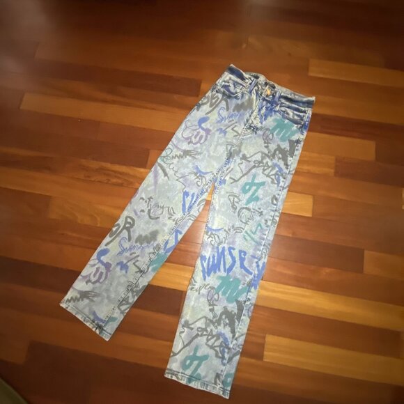 Wild Fable Retro Jeans size 4 Super High Rise Straight Graffiti - Picture 1 of 4